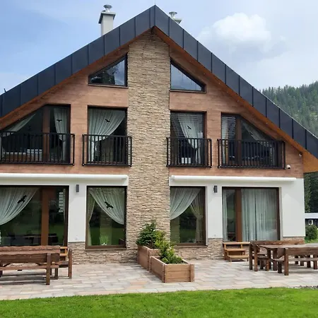 Balux A Chalet *